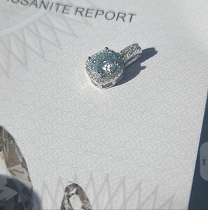 1ct Moissanite Pendant gorgeous and never worn Set in sterling silver S9…